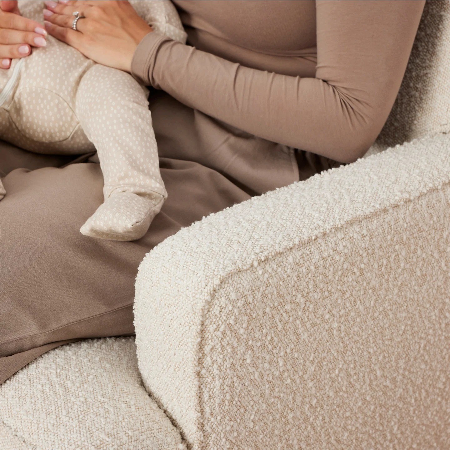 A close up of the il tutto glider in boucle