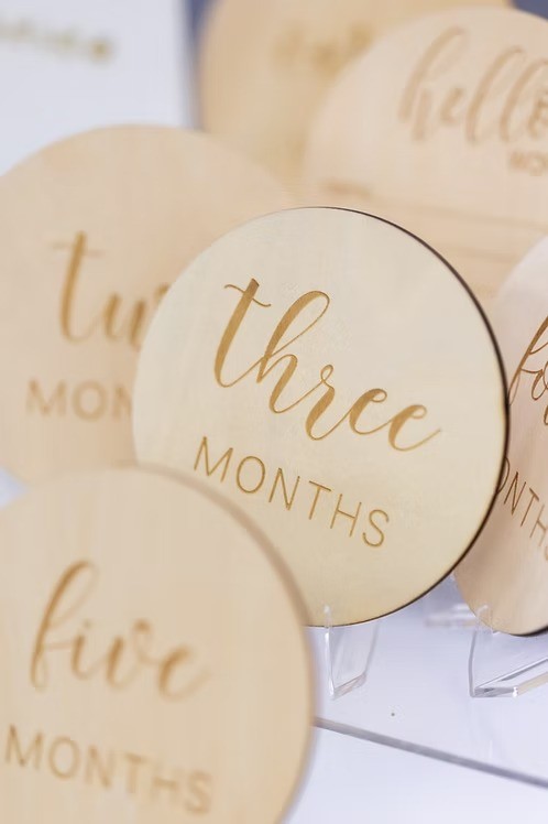 milestone cards, a great new mum gift