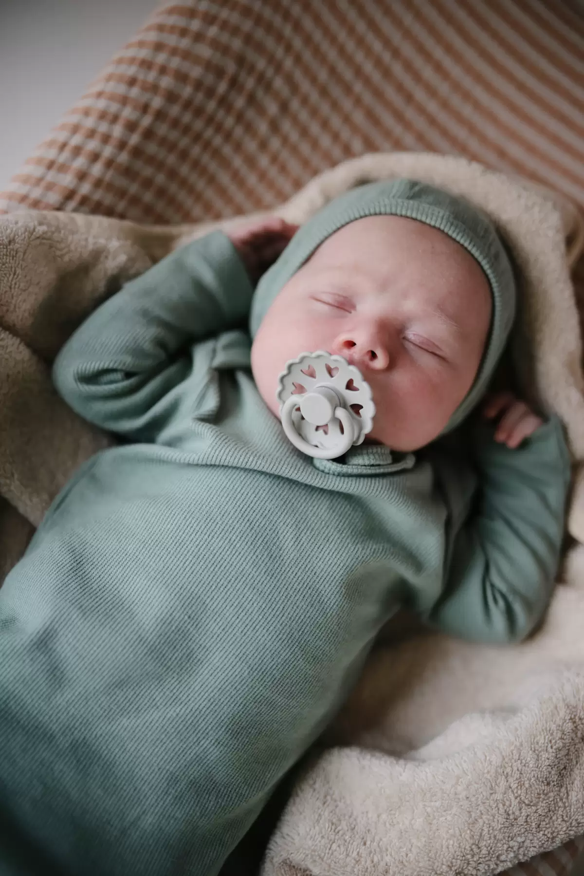 Best Dummies For Newborns in 2025 | Best Infant Pacifier | One Fine Baby