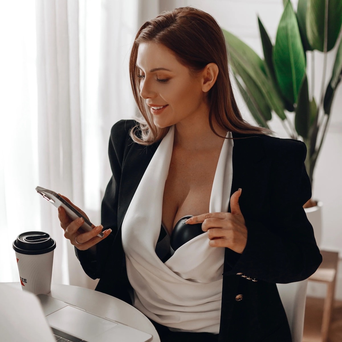 the lacevo breast pump, a breastfeeding essential if you want to pump