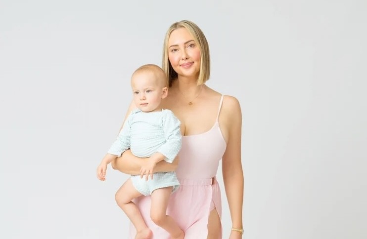 A mum and baby in Fiola Rose kids swimwear