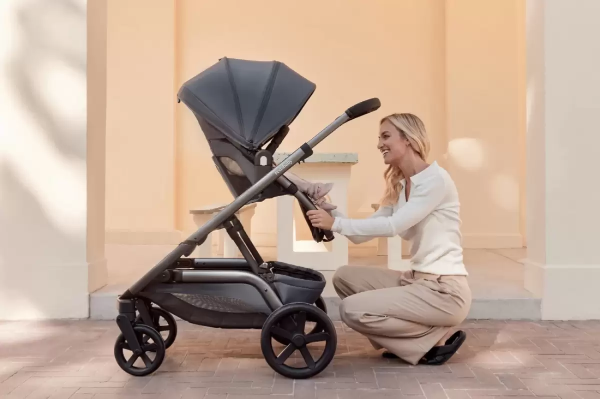 Redsbaby Nuvo The Ultimate Pram For Growing Families Has Arrived 2