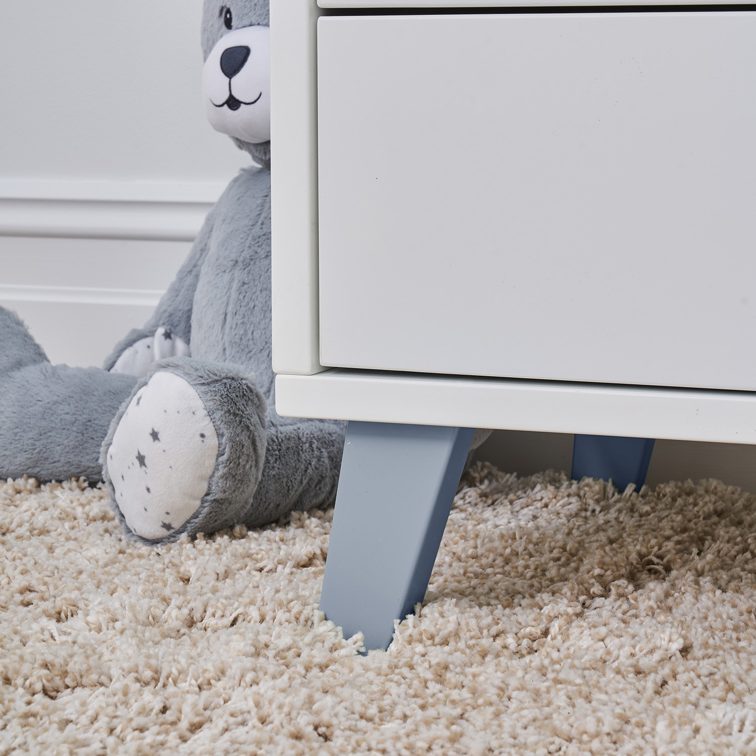 Aa Grotime 33140 Lincoln Chest White Grey Lifestyle 3