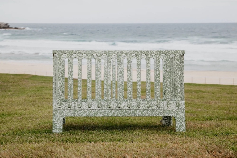 The seena archie cot, made of sustainable materials