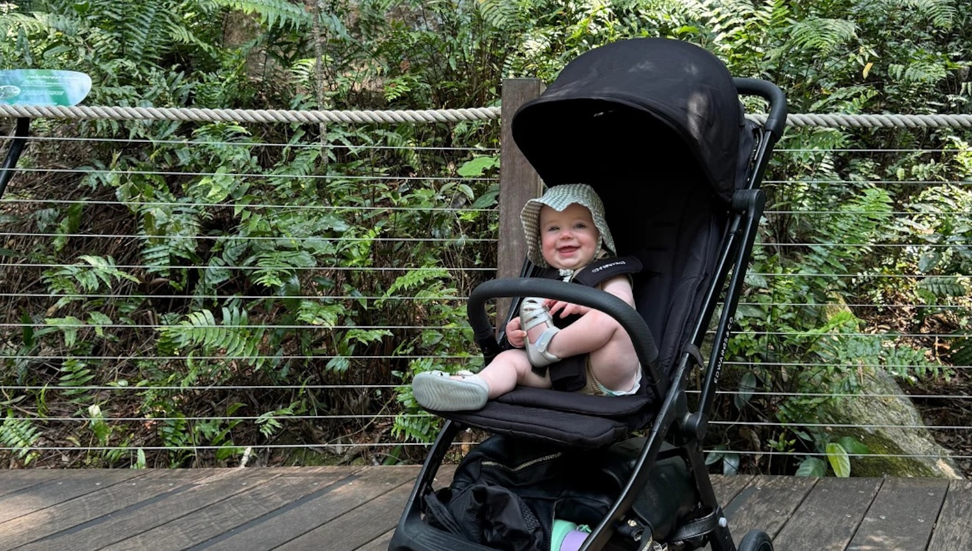 Edwards and Co Lucci Travel Pram