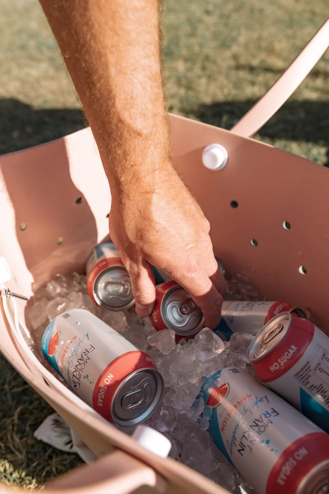 Closer look inside an everyday bag with canned drinks neatly stored – the best Mothers Day gift for organised mums.