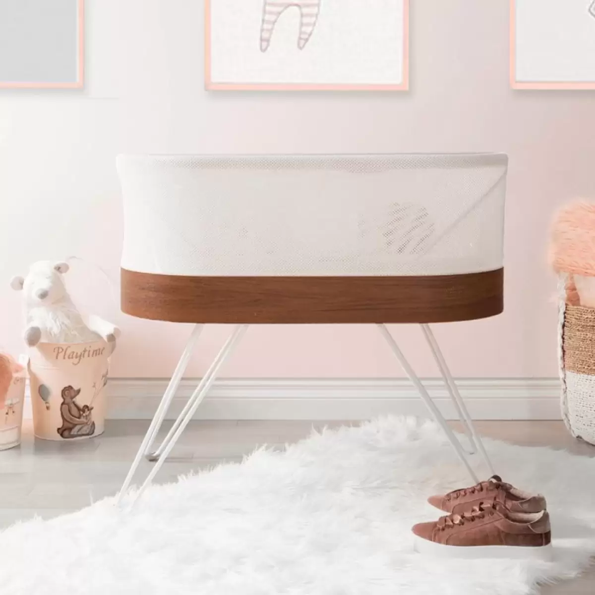 Cute baby bassinet hotsell