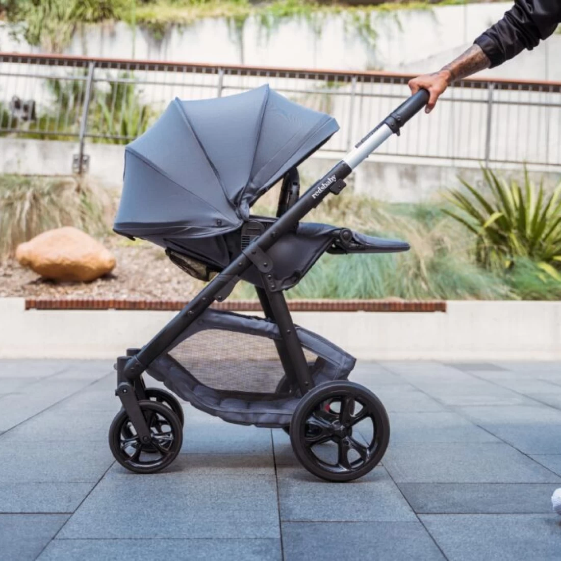 Closer look at Redsbaby METRO³ Lite Stroller, highlighting its sleek design and features.